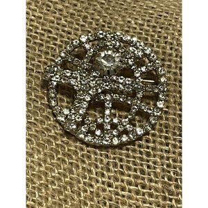 glass rhinestone encrusted Person spider web openwork Round brooch pin Gold Tone